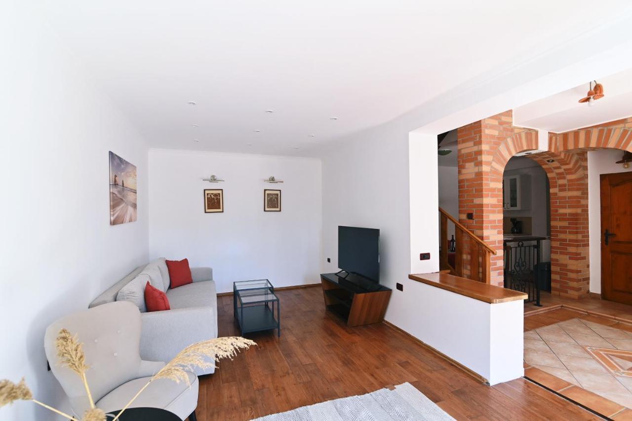 Privatna Kuca Krimeja Villa Rijeka Bagian luar foto